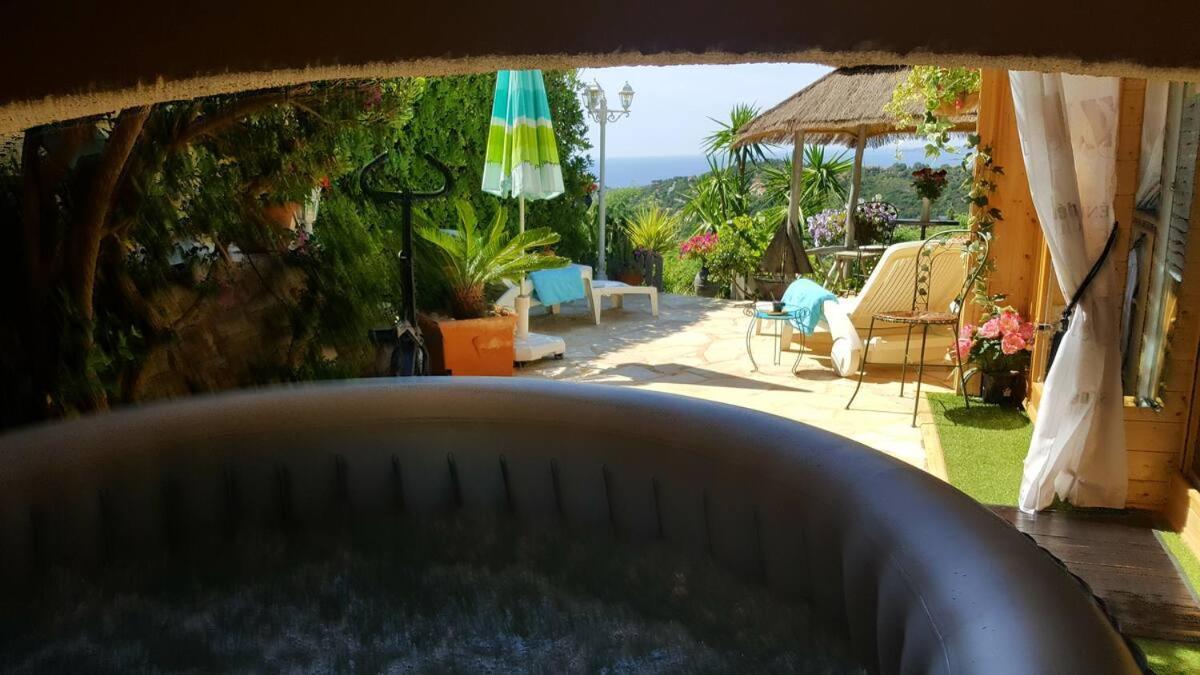 Nouveau ! Chambre D'Hote Insolite Privee " Coeurs De Pirates A Bali En Provence" Spa Sauna Massages Dans Cadre Exotique D'Amenagements Exterieurs D'Exception Ete Comme Hiver Bienvenue !!! Кавалер-сюр-Мер Экстерьер фото